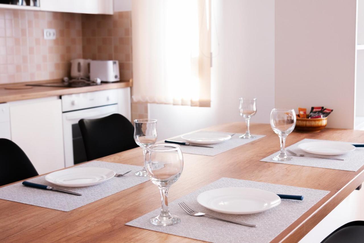 Lux Family Apartment Vidanovic Pirot Luaran gambar