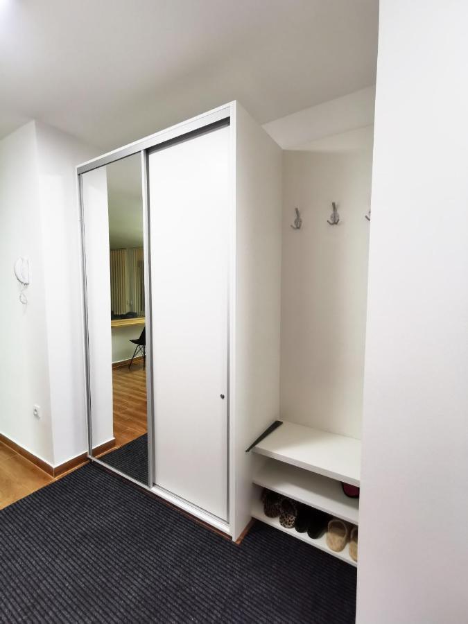 Lux Family Apartment Vidanovic Pirot Luaran gambar